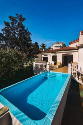 Family villa Casa KuKa I wonderful terrace with saltwater pool and BBQ area I beach in walking distance I pets welcome